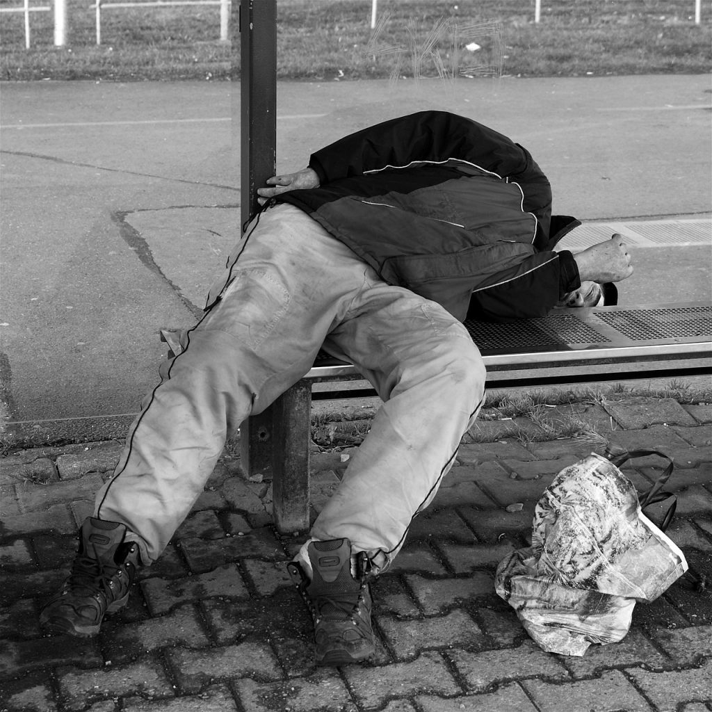 homeless-1204653_1280